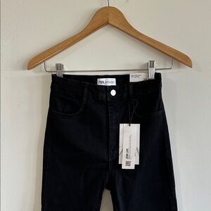NWT Zara Black Skinny Straight-Leg Jeans